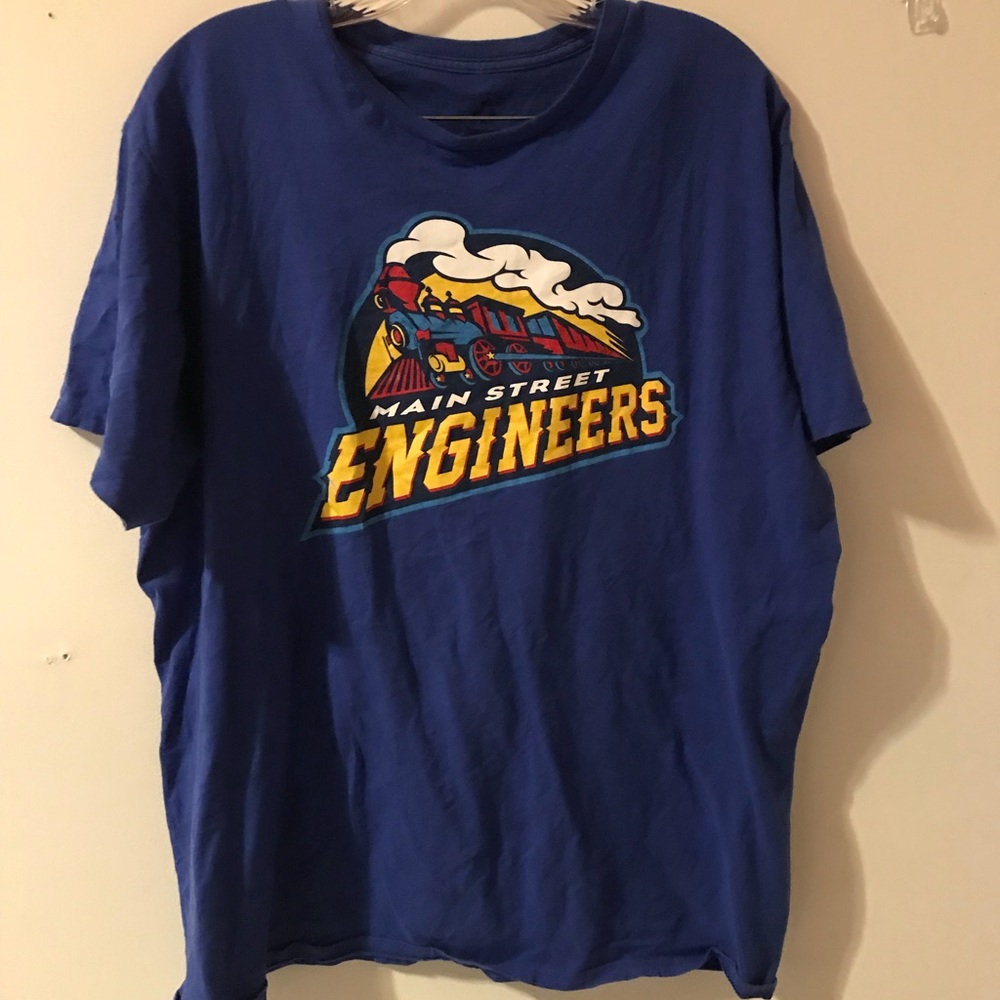 Disney Mainstreet blue train T-shirt size XL tee